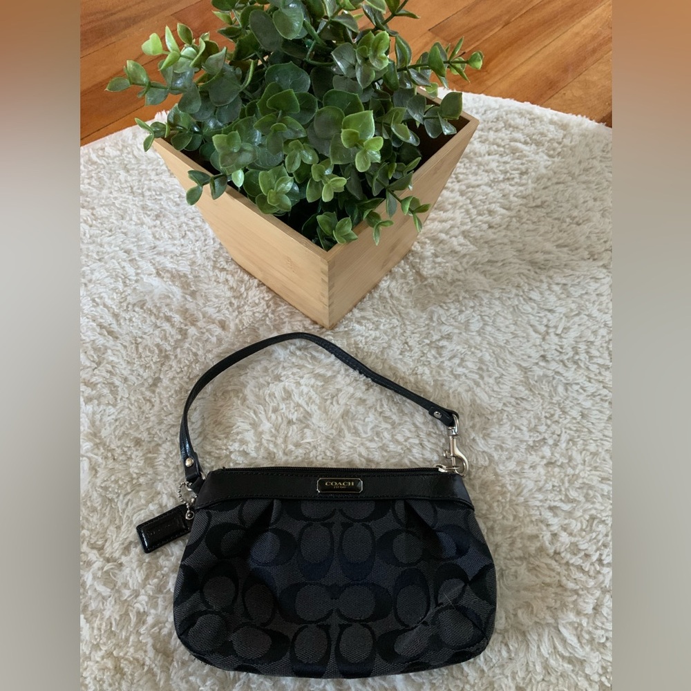Signature Coach Wristlet